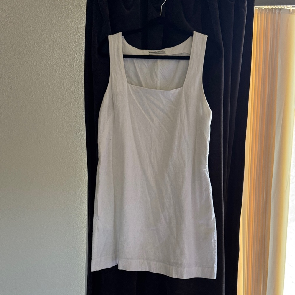 Abercrombie & Fitch White Tank Top